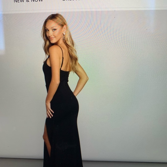 One shoulder formal black dress - Picture 2 of 4